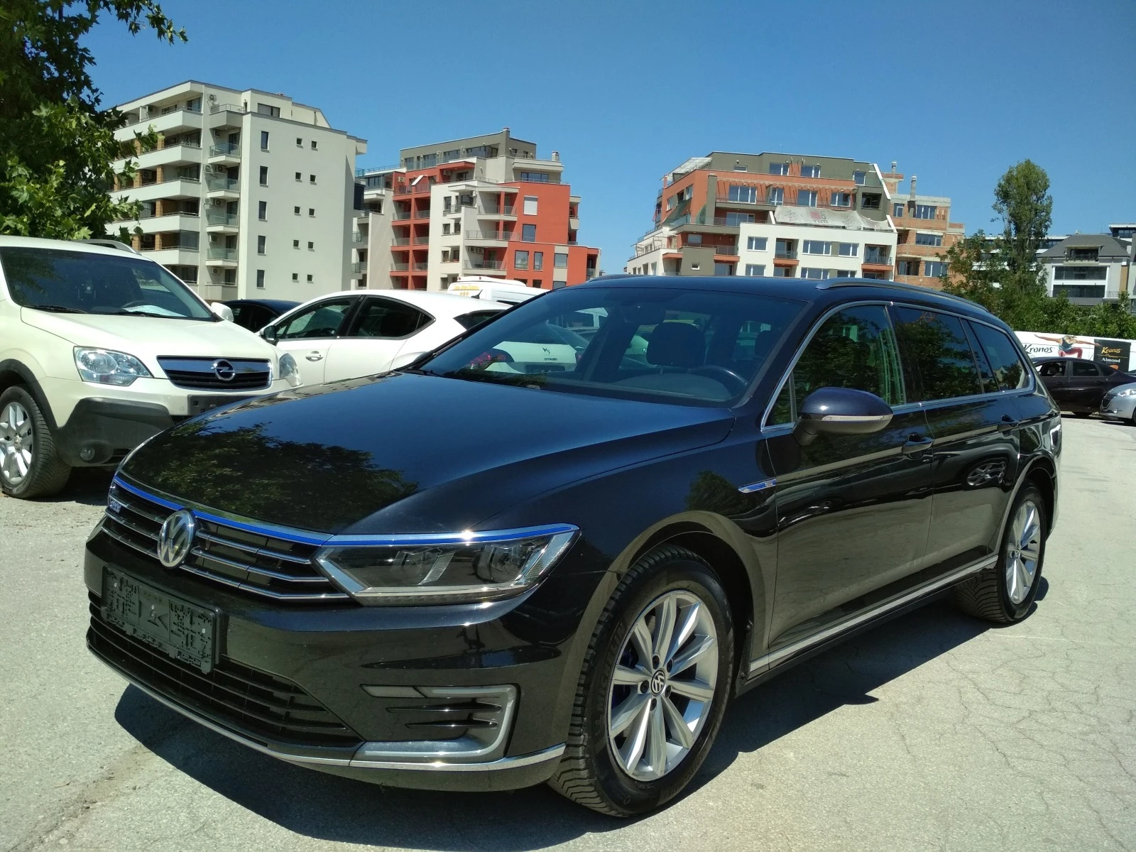 VW Passat GTE highline Plug In Hybrid - изображение 2