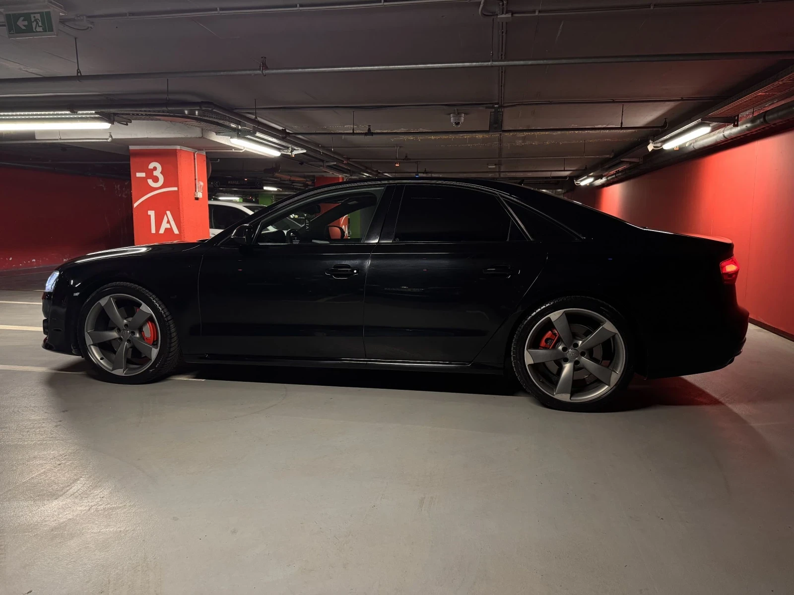 Audi A8 Audi A8 Exclusive 4.2 385 hp. - изображение 5