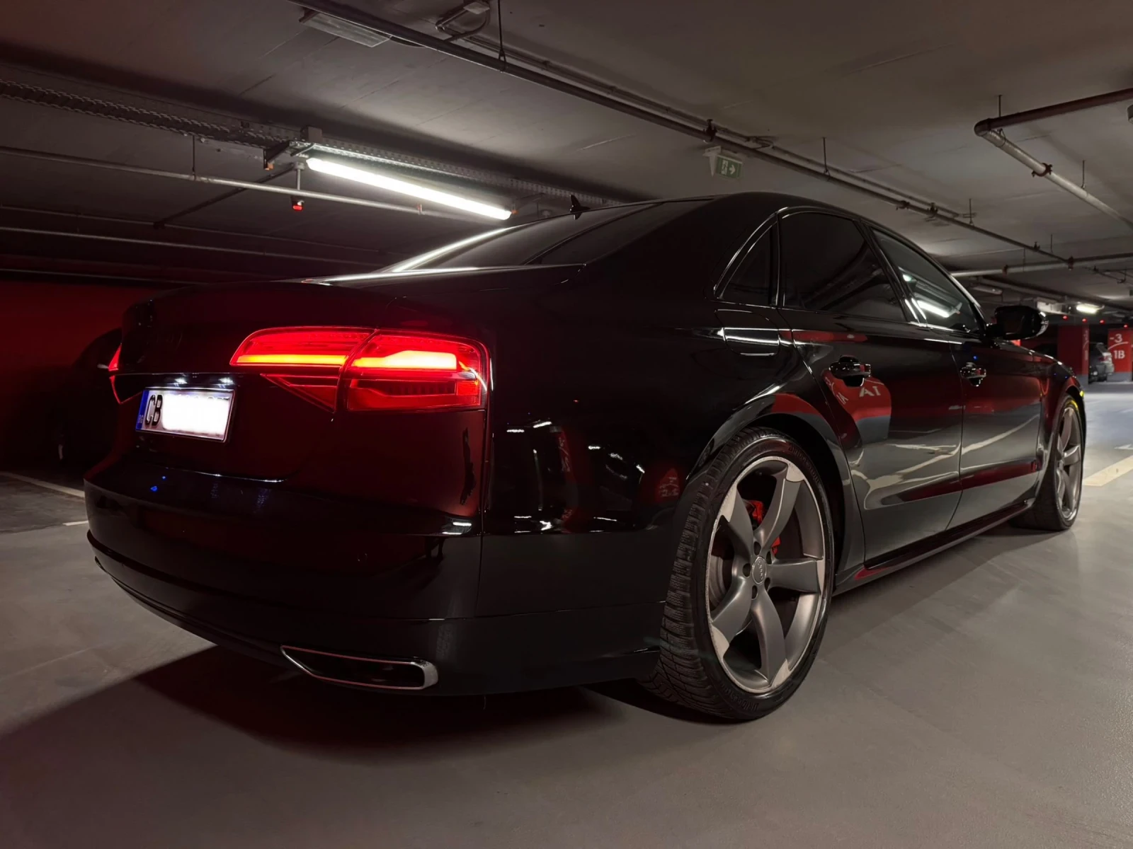 Audi A8 Audi A8 Exclusive 4.2 385 hp. - изображение 6