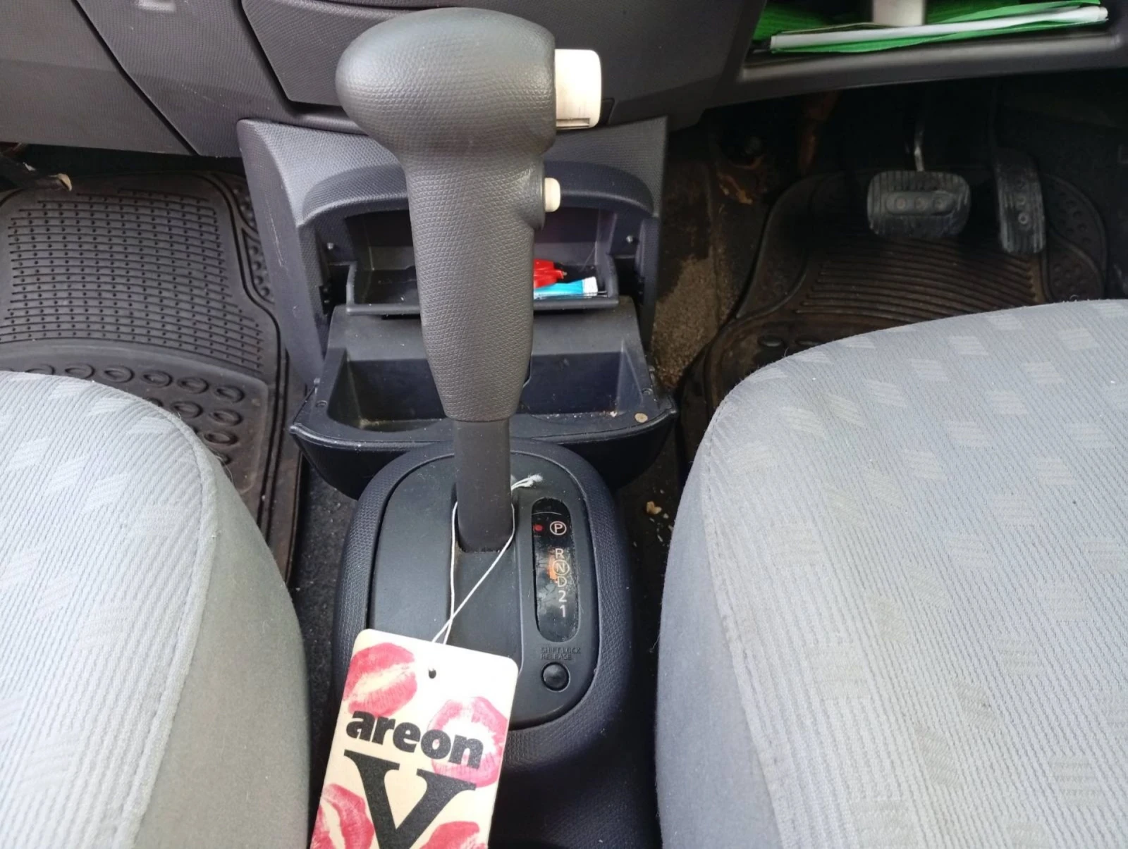Nissan Micra 1.2 16V АВТОМАТИК  - изображение 9