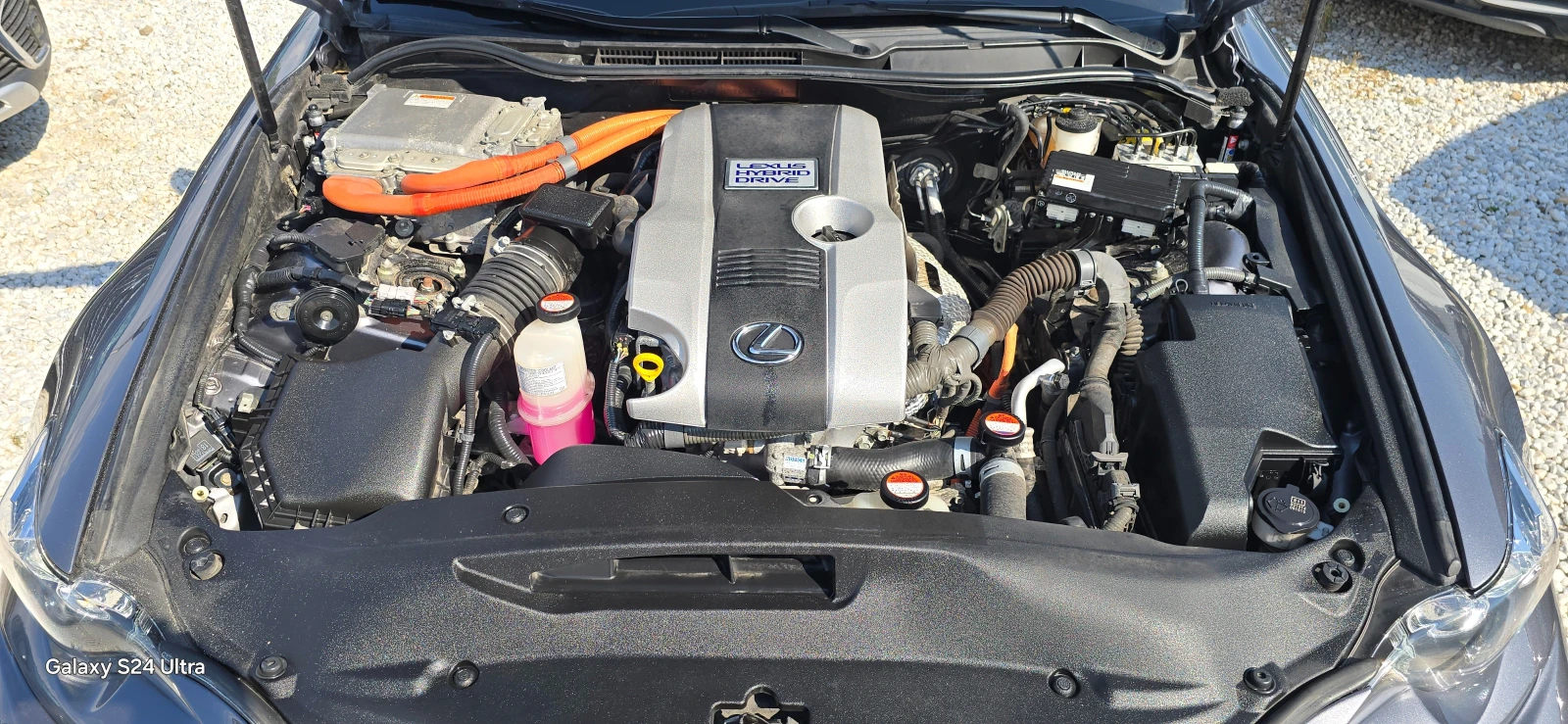Lexus IS 300 IS 300h КОЖА/ПОДГРЕВ/ОБДУХВАНЕ/DISTRONIC/LINEASIST - изображение 6