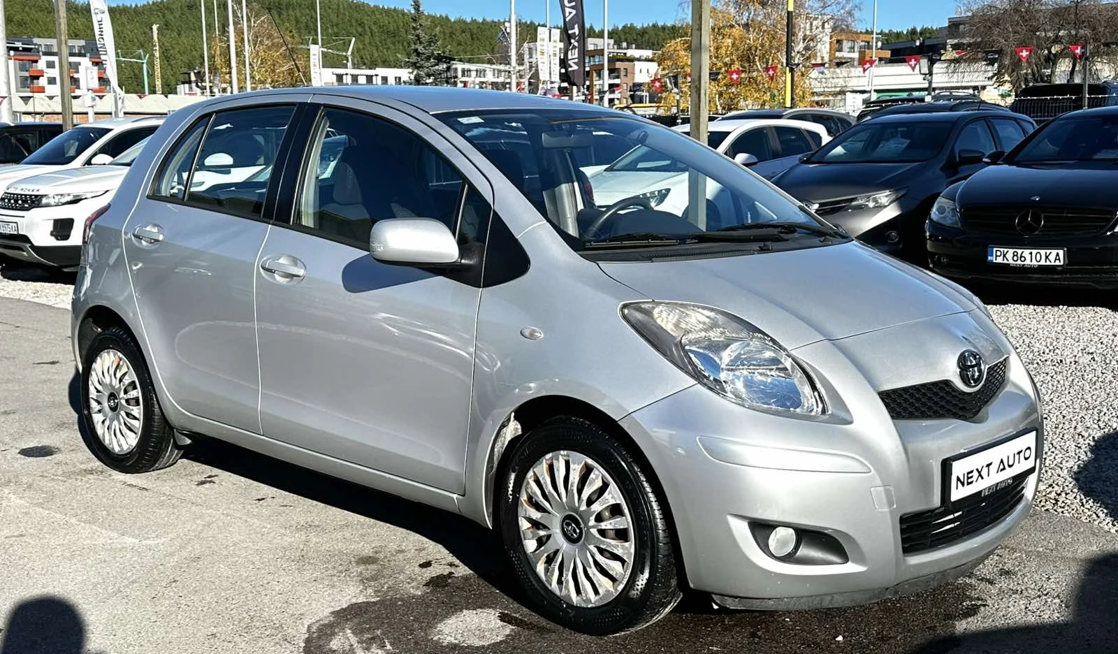 Toyota Yaris 1.3i 99HP 140 000KM AUTOMAT CAMERA EURO5B - изображение 3