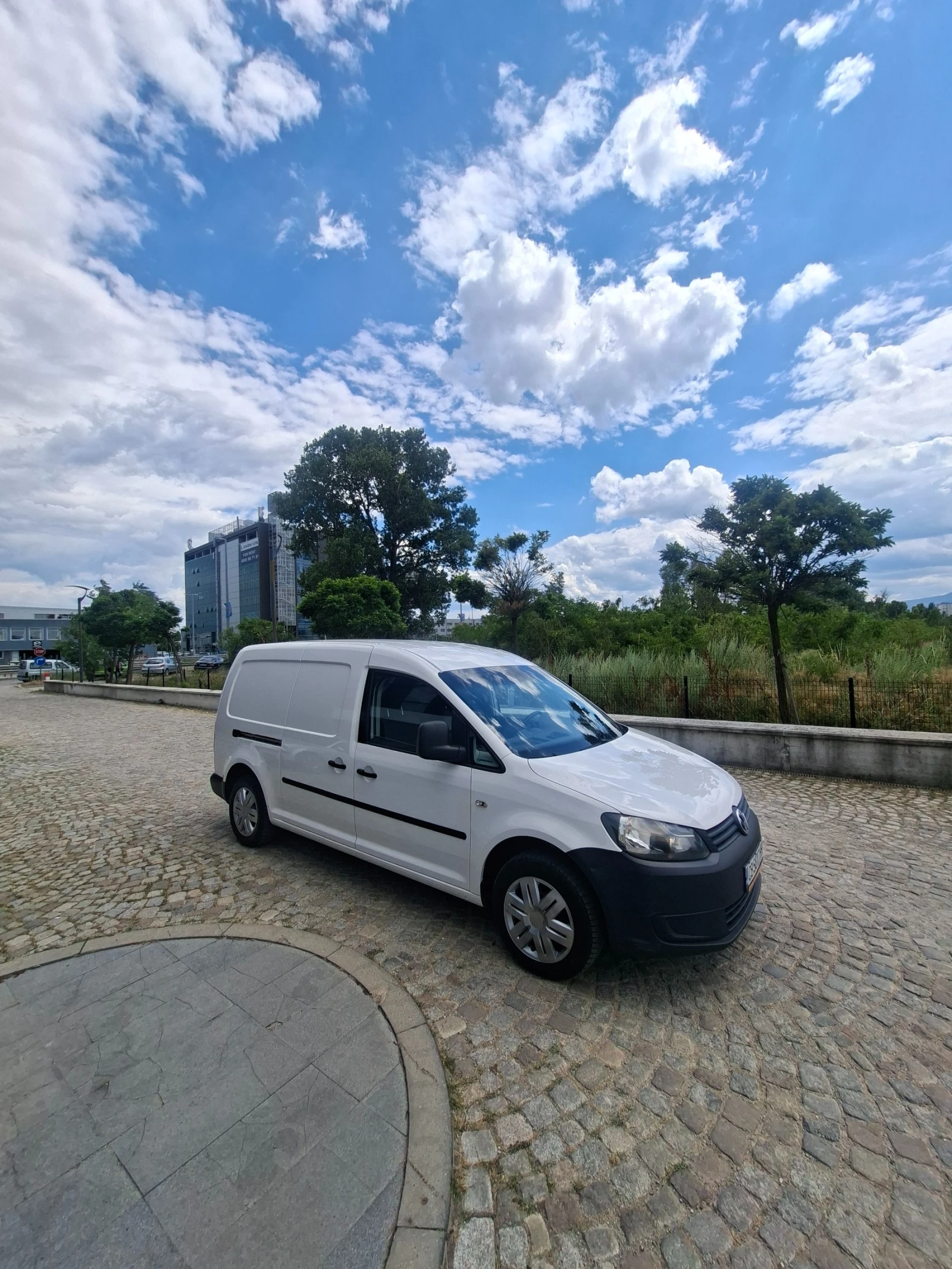 VW Caddy TDI Maxi, снимка 6 - Автомобили и джипове - 55023460