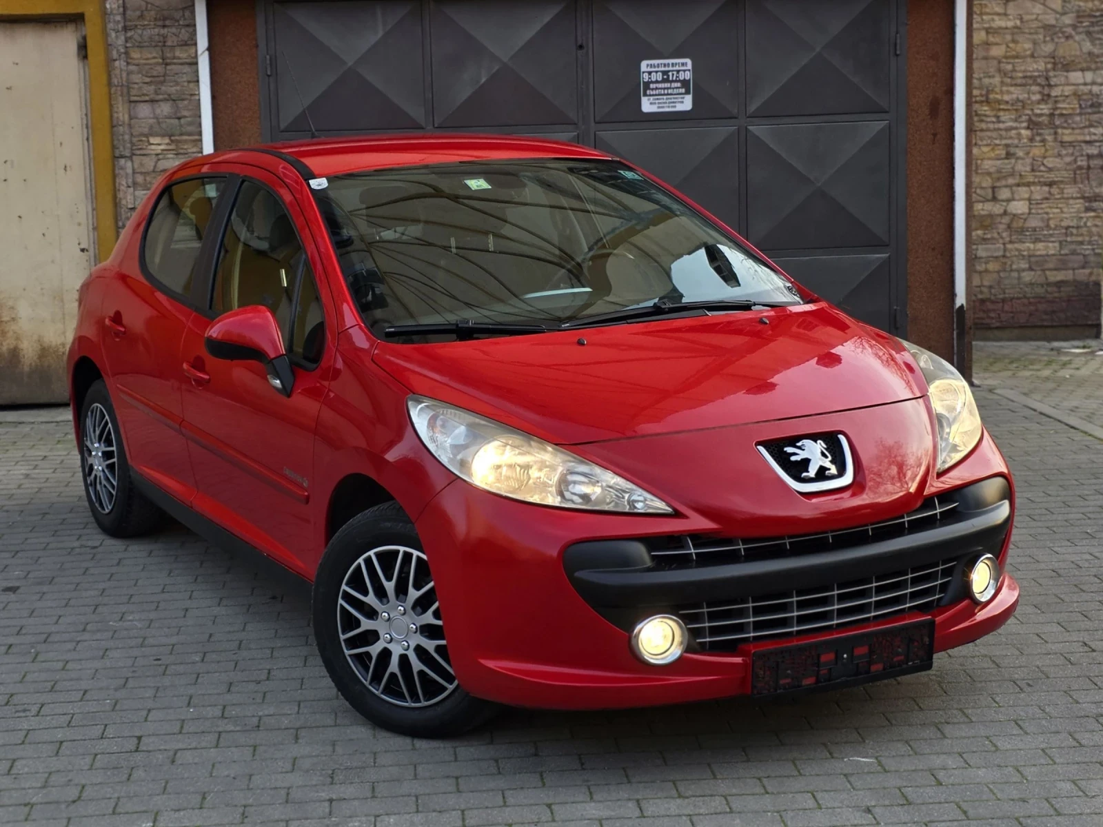 Peugeot 207 EDITION/AVTOPILOT
