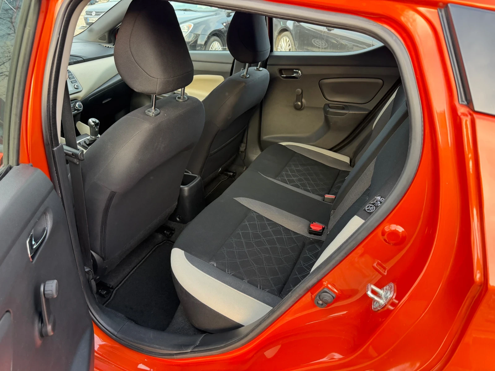 Nissan Micra 0.9 tCE 75000км, снимка 11 - Автомобили и джипове - 53711729