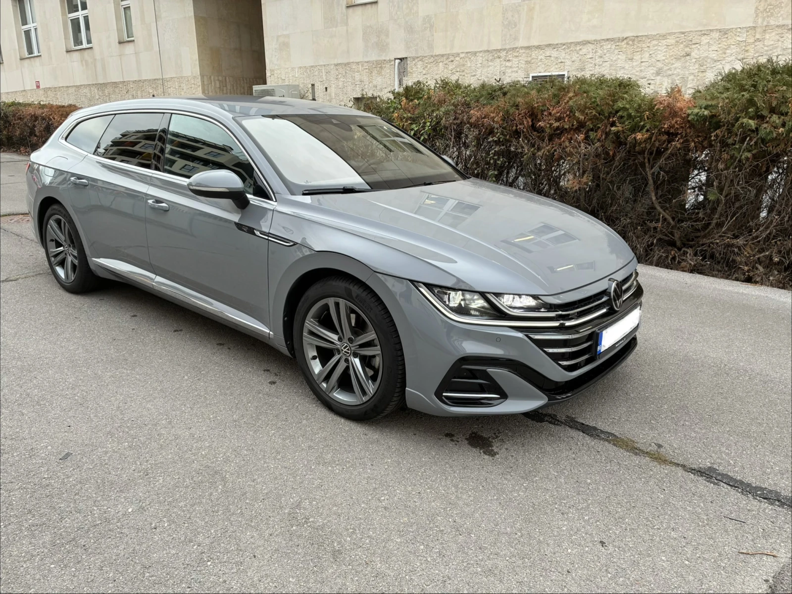 VW Arteon Shooting Brake R-Line, снимка 5 - Автомобили и джипове - 54019479