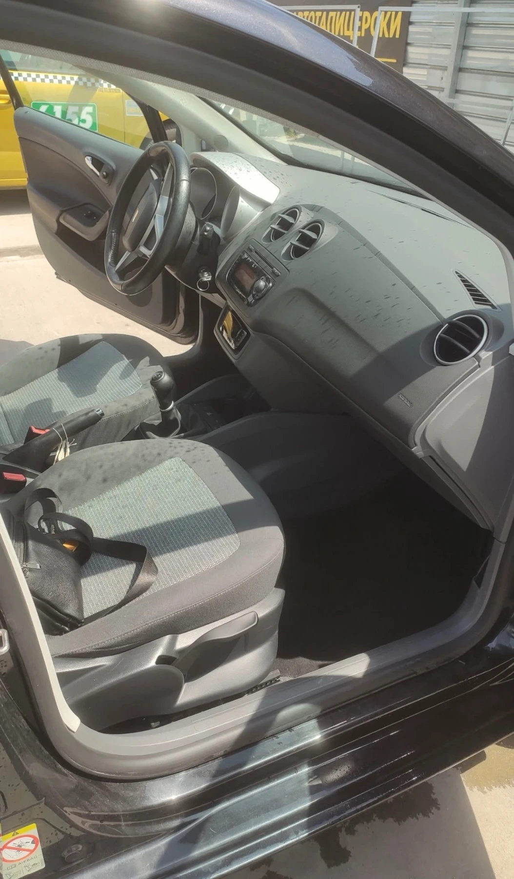 Seat Ibiza 1.4i, снимка 6 - Автомобили и джипове - 54779175