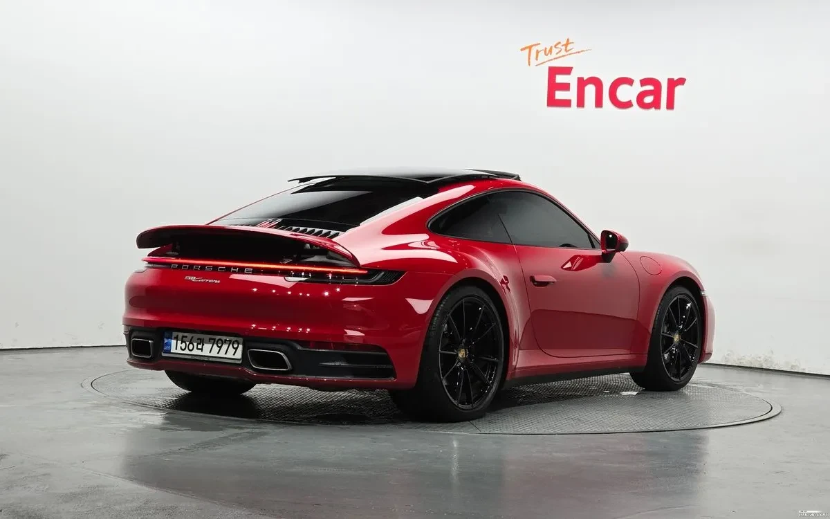 Porsche 911 * ОБДУХ * BOSE * 360 * ЛЮК, снимка 2 - Автомобили и джипове - 54832469