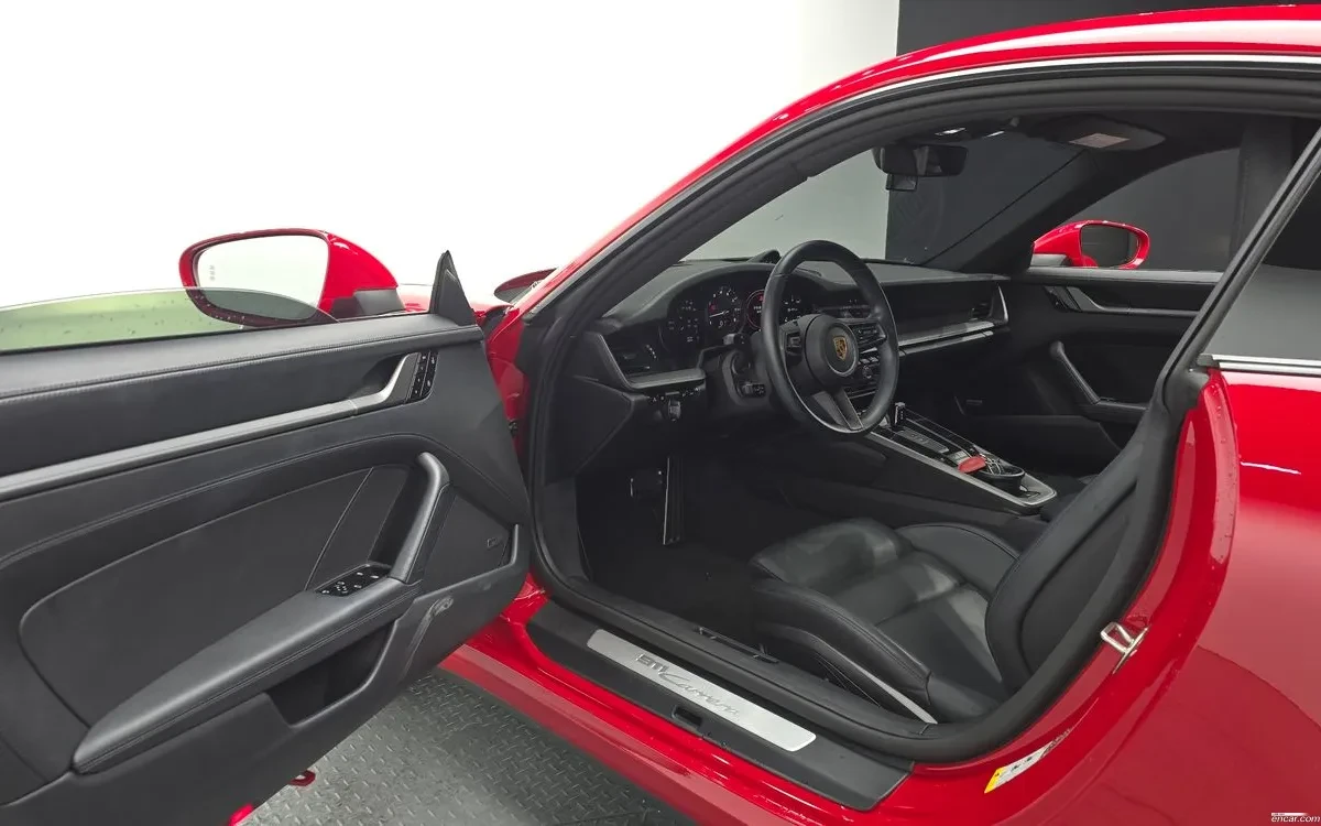 Porsche 911 * ОБДУХ * BOSE * 360 * ЛЮК, снимка 11 - Автомобили и джипове - 54832469