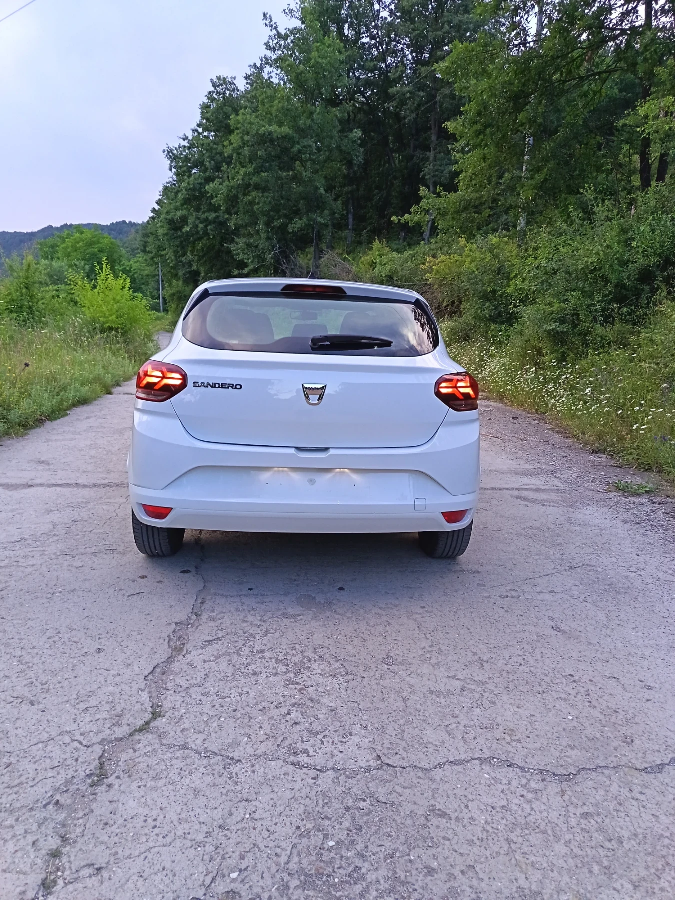 Dacia Sandero 1.0  LPG 100 кс, снимка 8 - Автомобили и джипове - 55003153