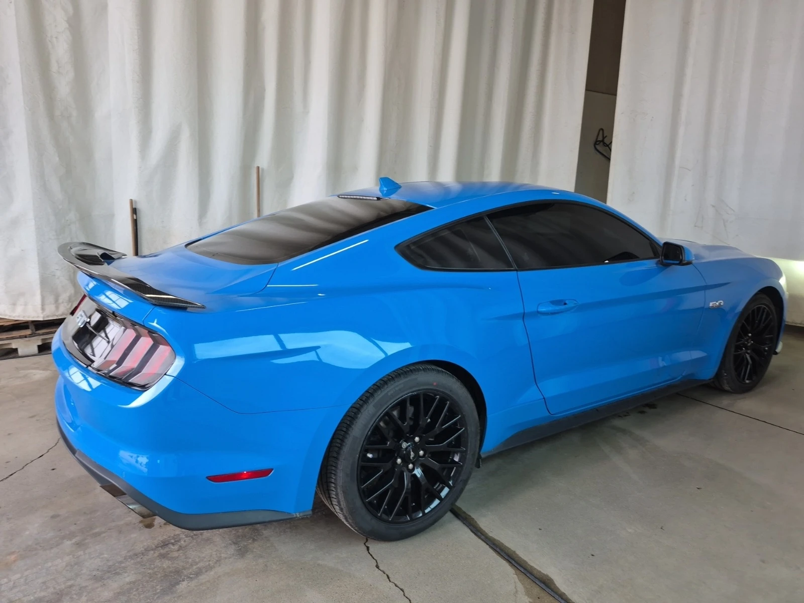 Ford Mustang GT * ОБДУХВАНЕ * PERFORMANCE PACK * CARFAX * , снимка 3 - Автомобили и джипове - 55014556