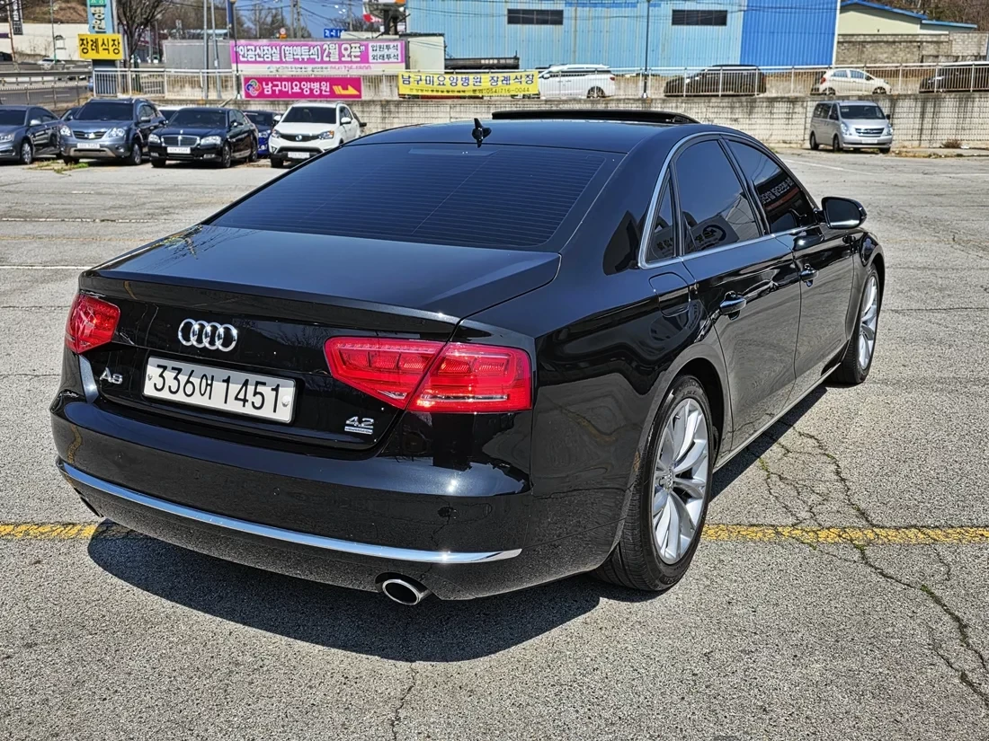 Audi A8 4.2T 360CAM/PANO/EKPAHИ/МАСАЖИ/, снимка 3 - Автомобили и джипове - 55190860
