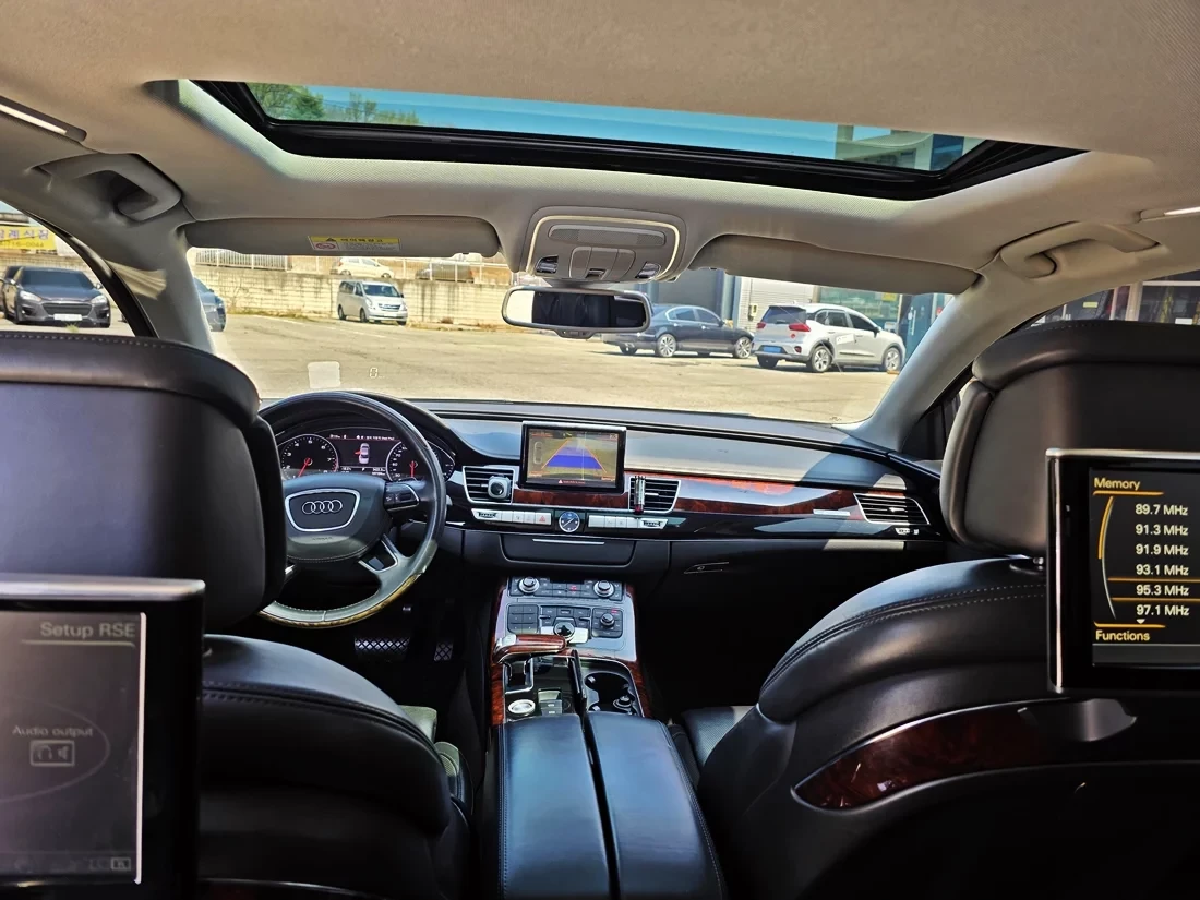 Audi A8 4.2T 360CAM/PANO/EKPAHИ/МАСАЖИ/, снимка 10 - Автомобили и джипове - 55190860