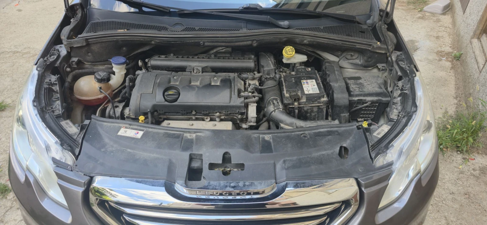 Peugeot 2008 1.6 VTi 120 к.с. (88 kW), снимка 3 - Автомобили и джипове - 55550445