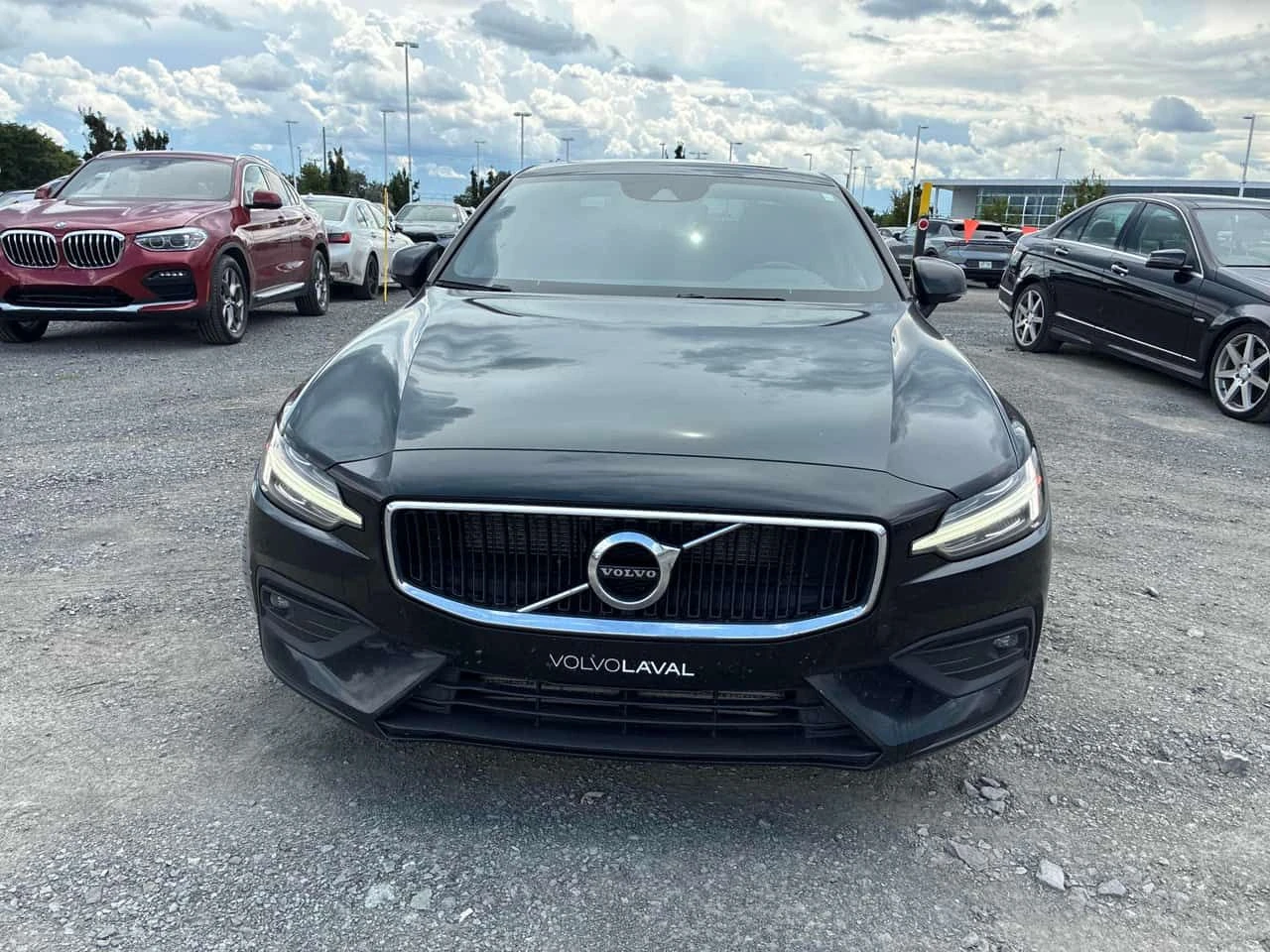 Volvo S60 MOMENTUM * ДВА ЧИФТА ГУМИ/ДЖАНТИ* ПАНОРАМА* , снимка 2 - Автомобили и джипове - 55651888