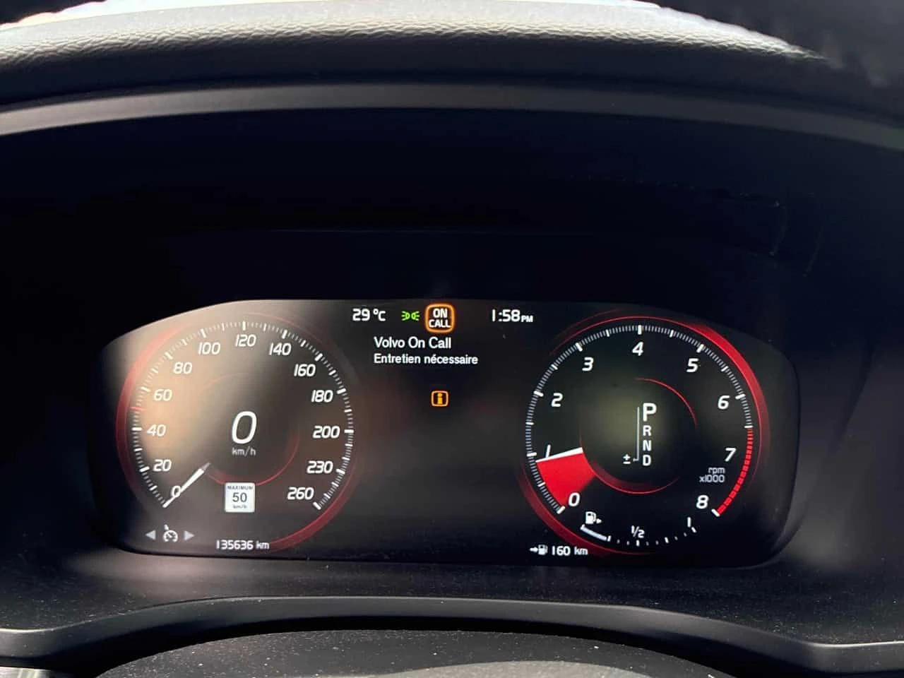 Volvo S60 MOMENTUM * ДВА ЧИФТА ГУМИ/ДЖАНТИ* ПАНОРАМА* , снимка 8 - Автомобили и джипове - 55651888