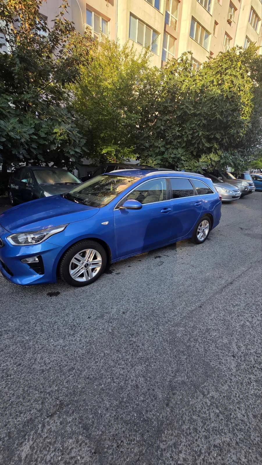 Kia Ceed 1.6 CRDi , снимка 3 - Автомобили и джипове - 55844417