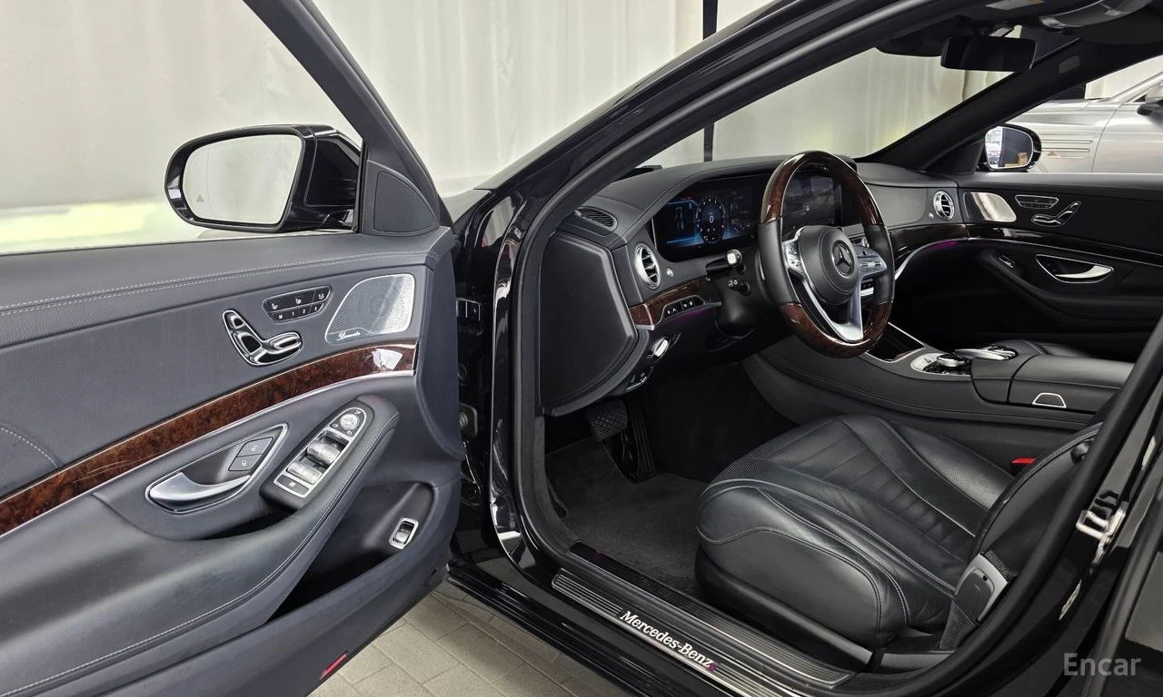 Mercedes-Benz S 560 L* 4MATIC* BURMESTER* ДИГИТАЛНО* ТАБЛО* ОБДУХВАНЕ*, снимка 5 - Автомобили и джипове - 55902416