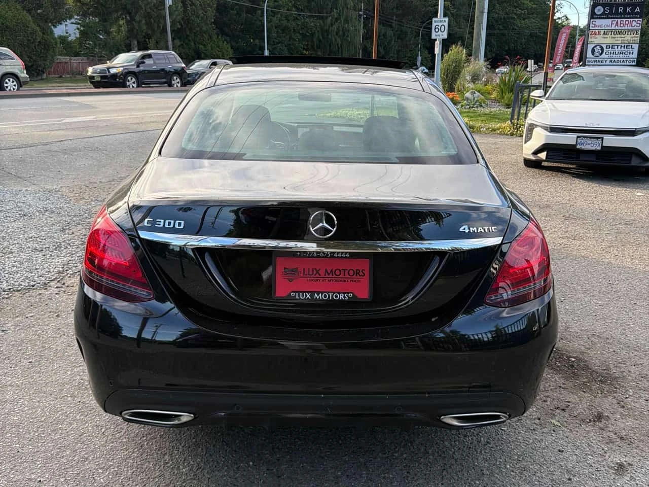 Mercedes-Benz C 300 CARFAX / 360 КАМЕРИ / BURMESTER / 2 КЛЮЧА, снимка 5 - Автомобили и джипове - 56474368
