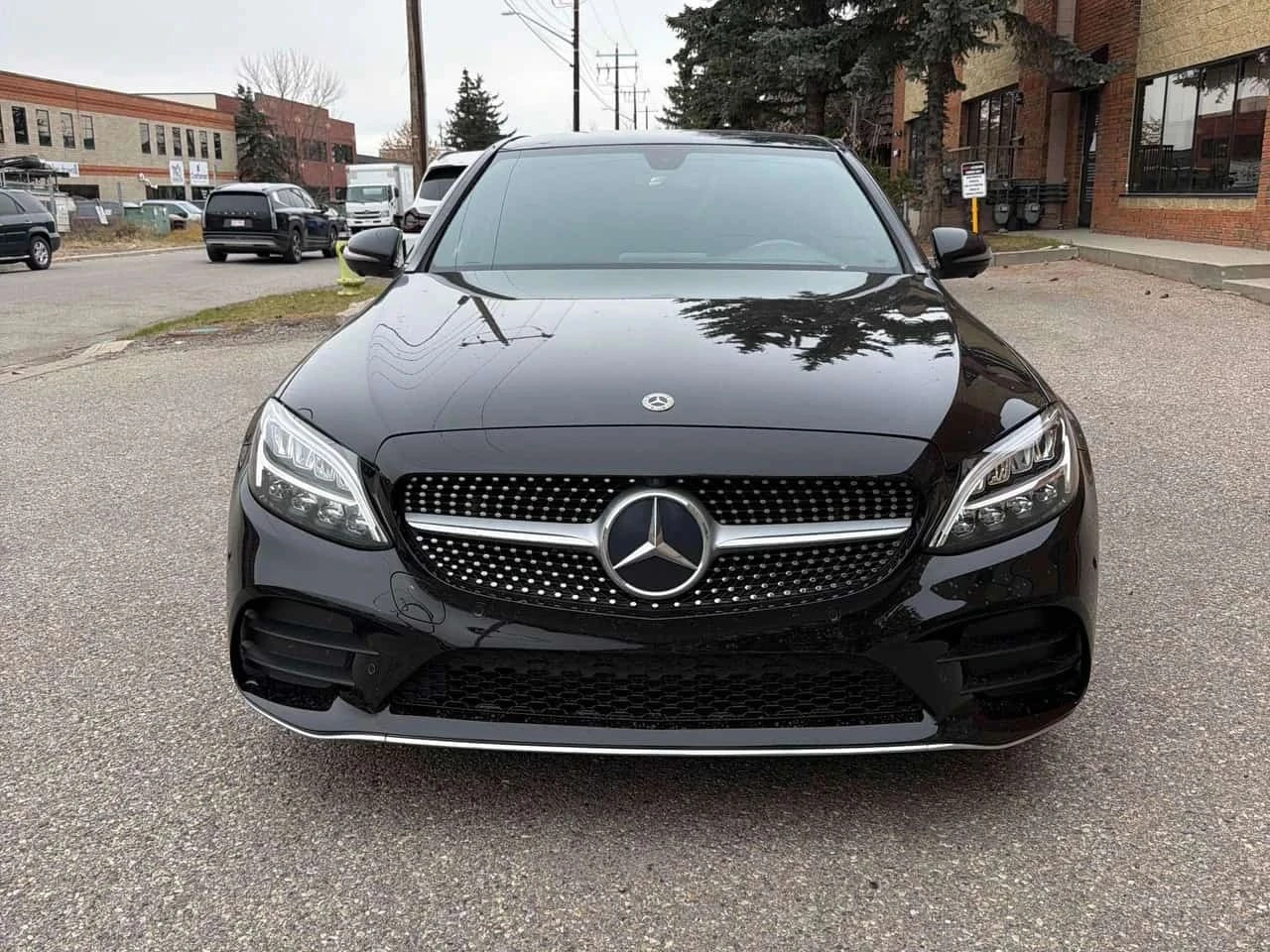 Mercedes-Benz C 300, снимка 2 - Автомобили и джипове - 56700105
