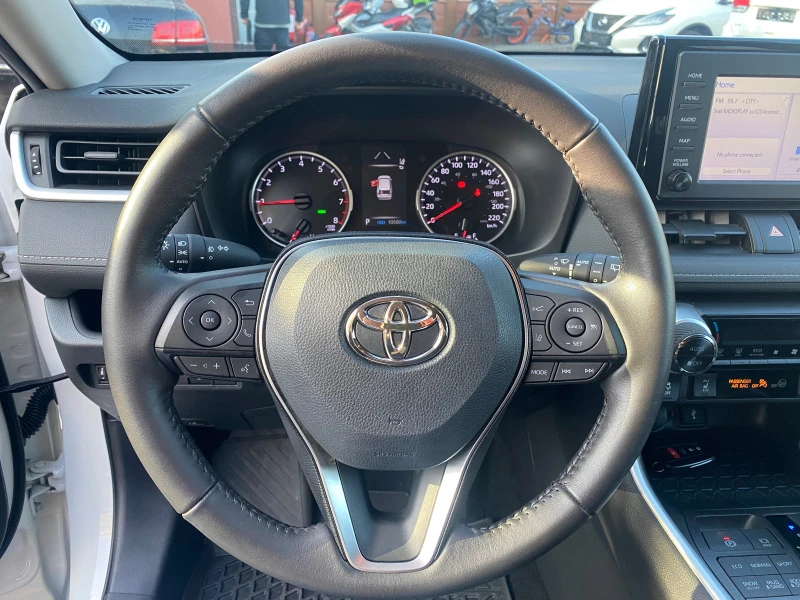 Toyota Rav4 2.5 i XLE PREMIUM AWD 10500 км!!!!!!!!!, снимка 10 - Автомобили и джипове - 42829901