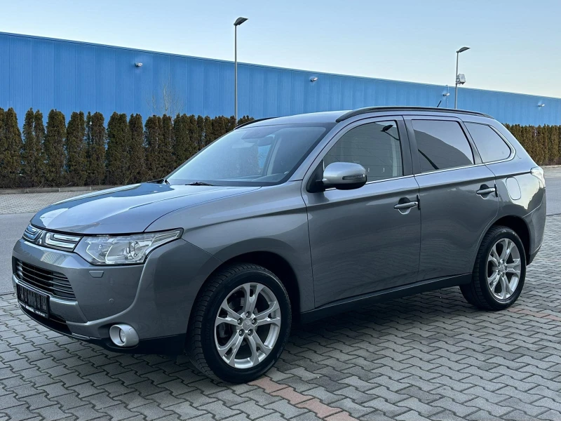 Mitsubishi Outlander 2.2 DID 4X4 7 МЕСТА TOP FULL ШВЕЙЦАРИЯ, снимка 2 - Автомобили и джипове - 49514217