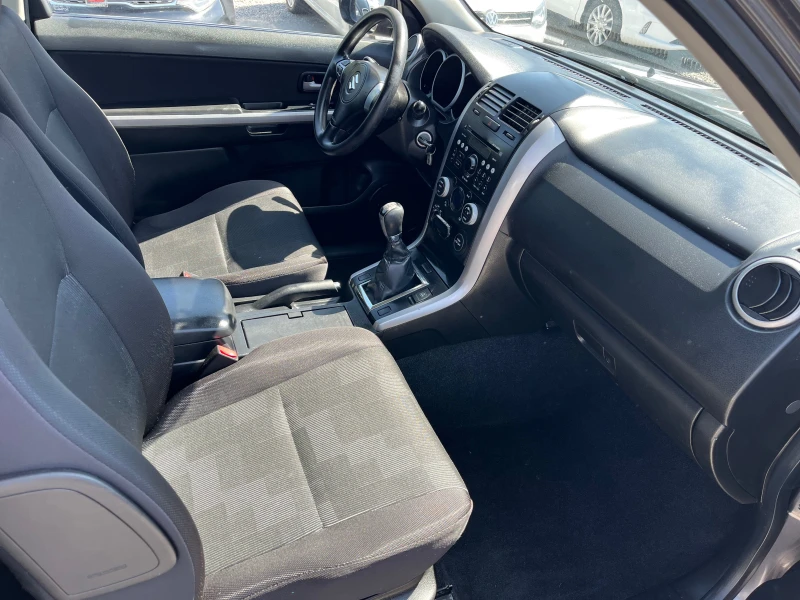 Suzuki Grand vitara 1.9DDIS, снимка 9 - Автомобили и джипове - 51596658