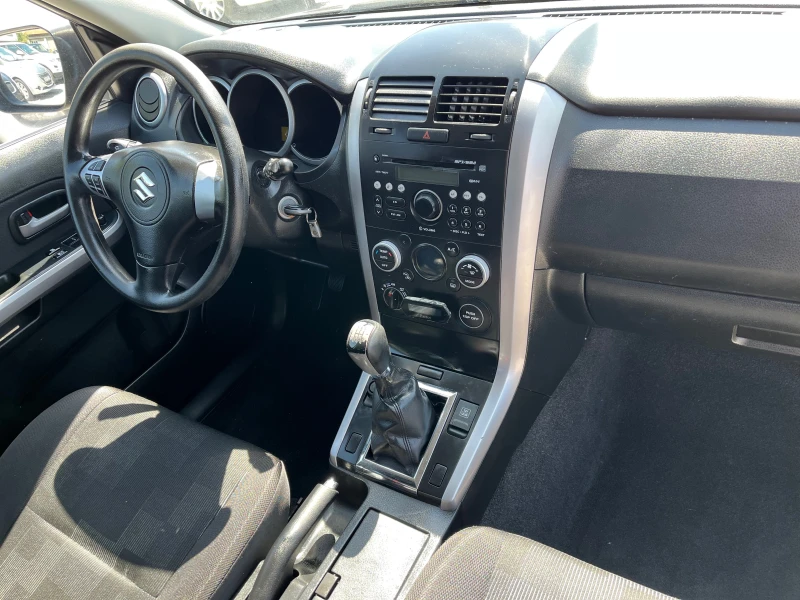 Suzuki Grand vitara 1.9DDIS, снимка 10 - Автомобили и джипове - 51596658
