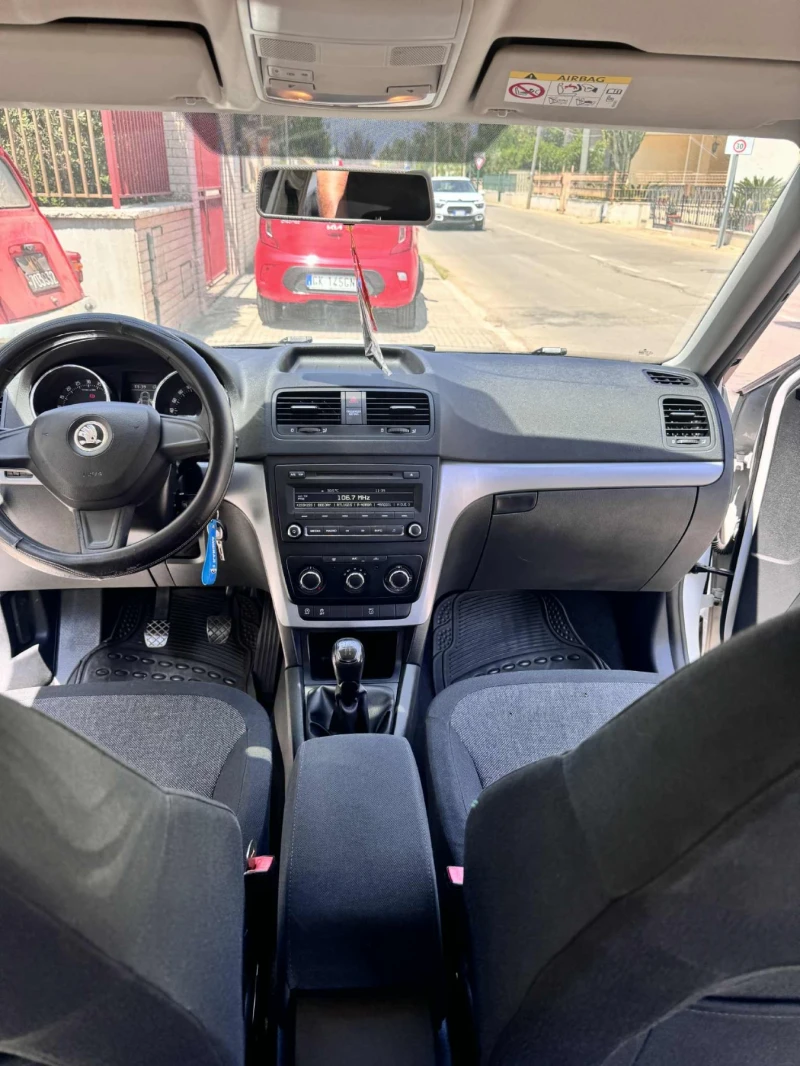 Skoda Yeti, снимка 5 - Автомобили и джипове - 52116274