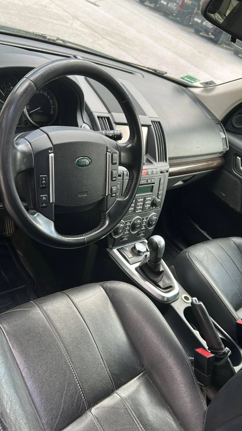 Land Rover Freelander 2.2 td4 HSE, снимка 8 - Автомобили и джипове - 52406508