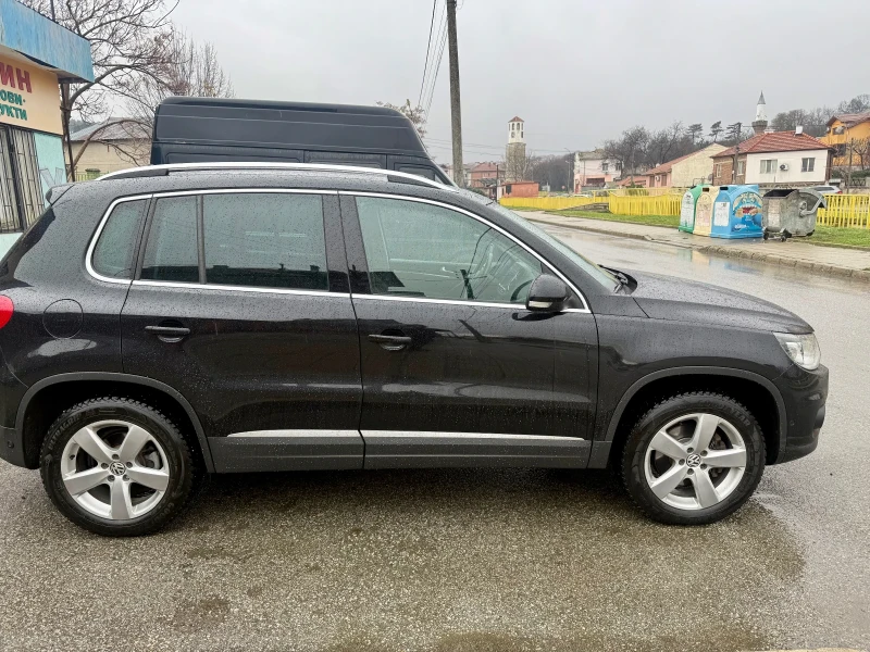 VW Tiguan 2.0TDI 4MOTION, снимка 6 - Автомобили и джипове - 53026843