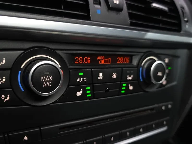 BMW X3 2.0d, снимка 17 - Автомобили и джипове - 55347756