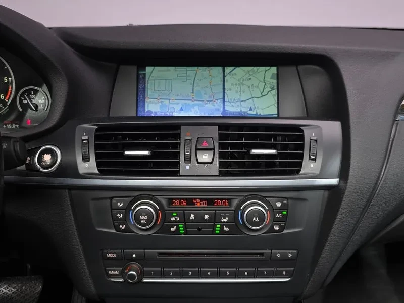 BMW X3 2.0d, снимка 13 - Автомобили и джипове - 55347756