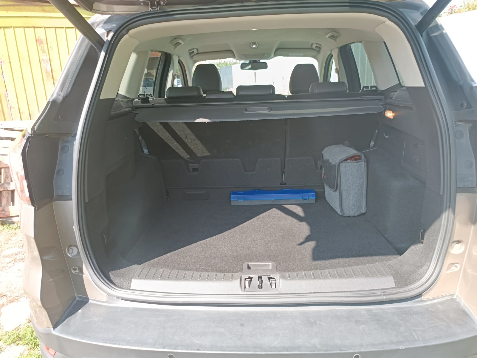 Ford Kuga  - изображение 9