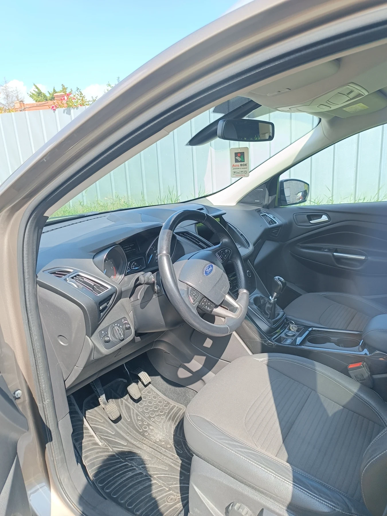 Ford Kuga  - изображение 7