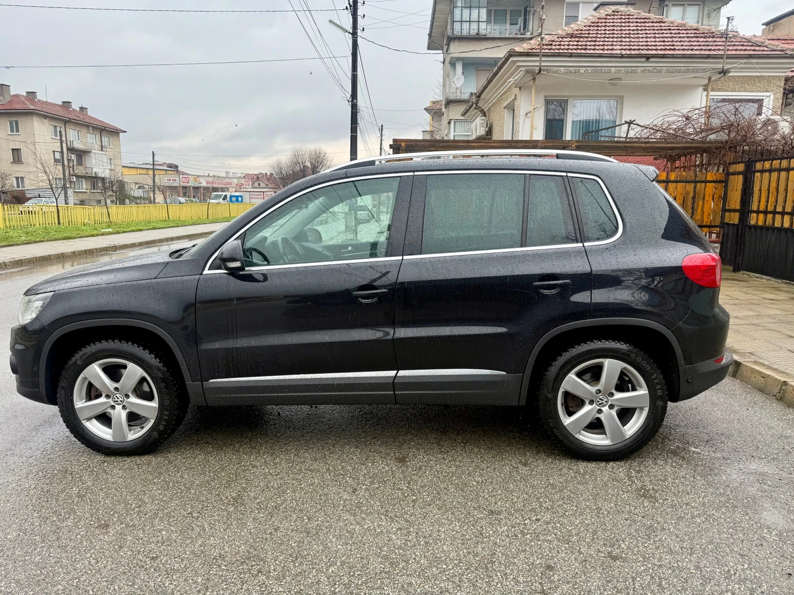 VW Tiguan 2.0TDI 4MOTION - изображение 2