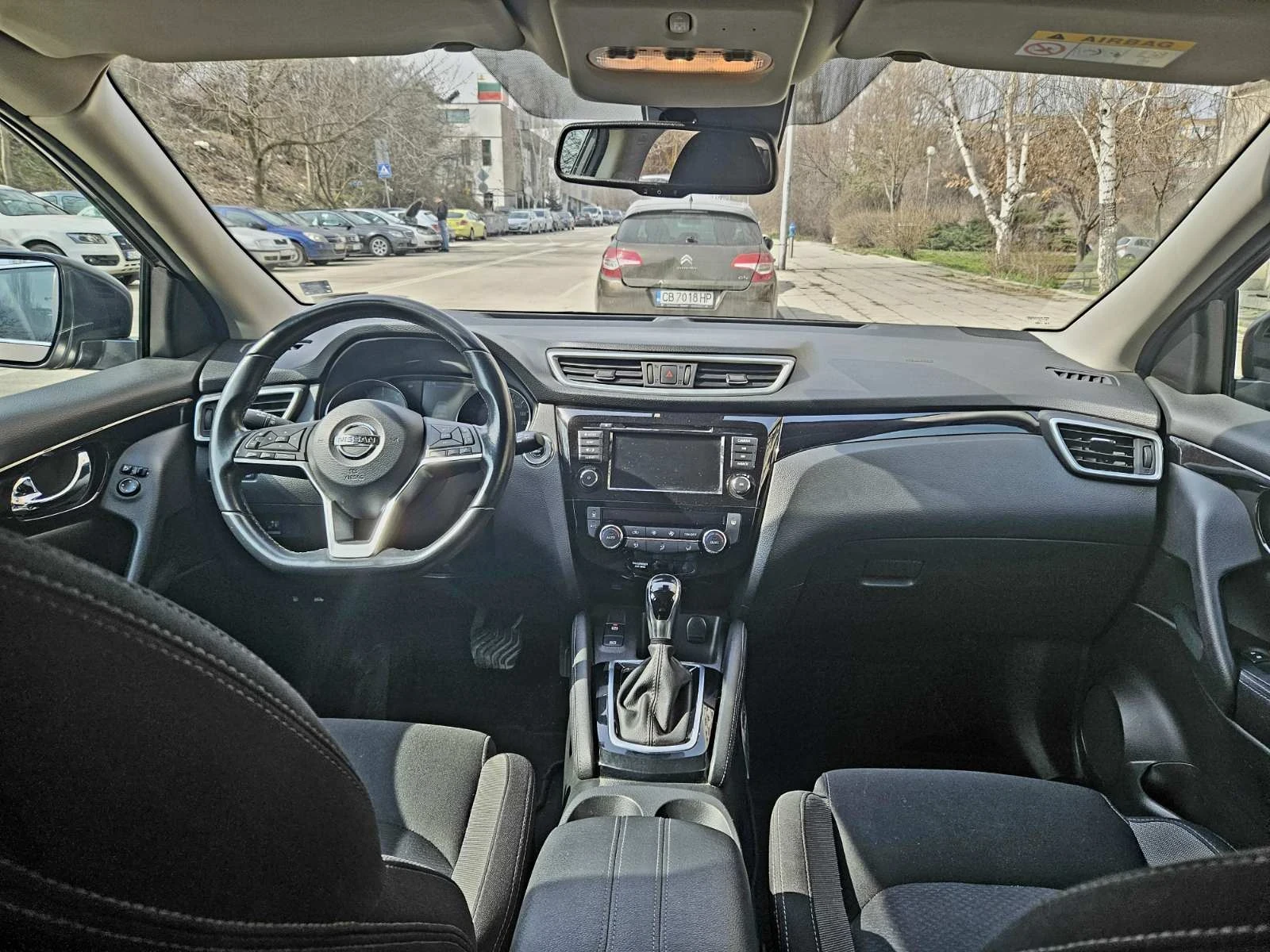 Nissan Qashqai N connecta Plus, снимка 16 - Автомобили и джипове - 53779776