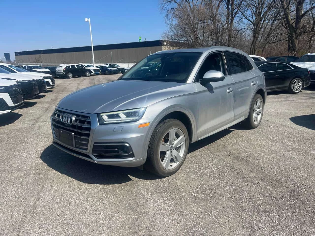 Audi Q5  Technik / 360 / DISTRONIC / ПОДГРЕВИ