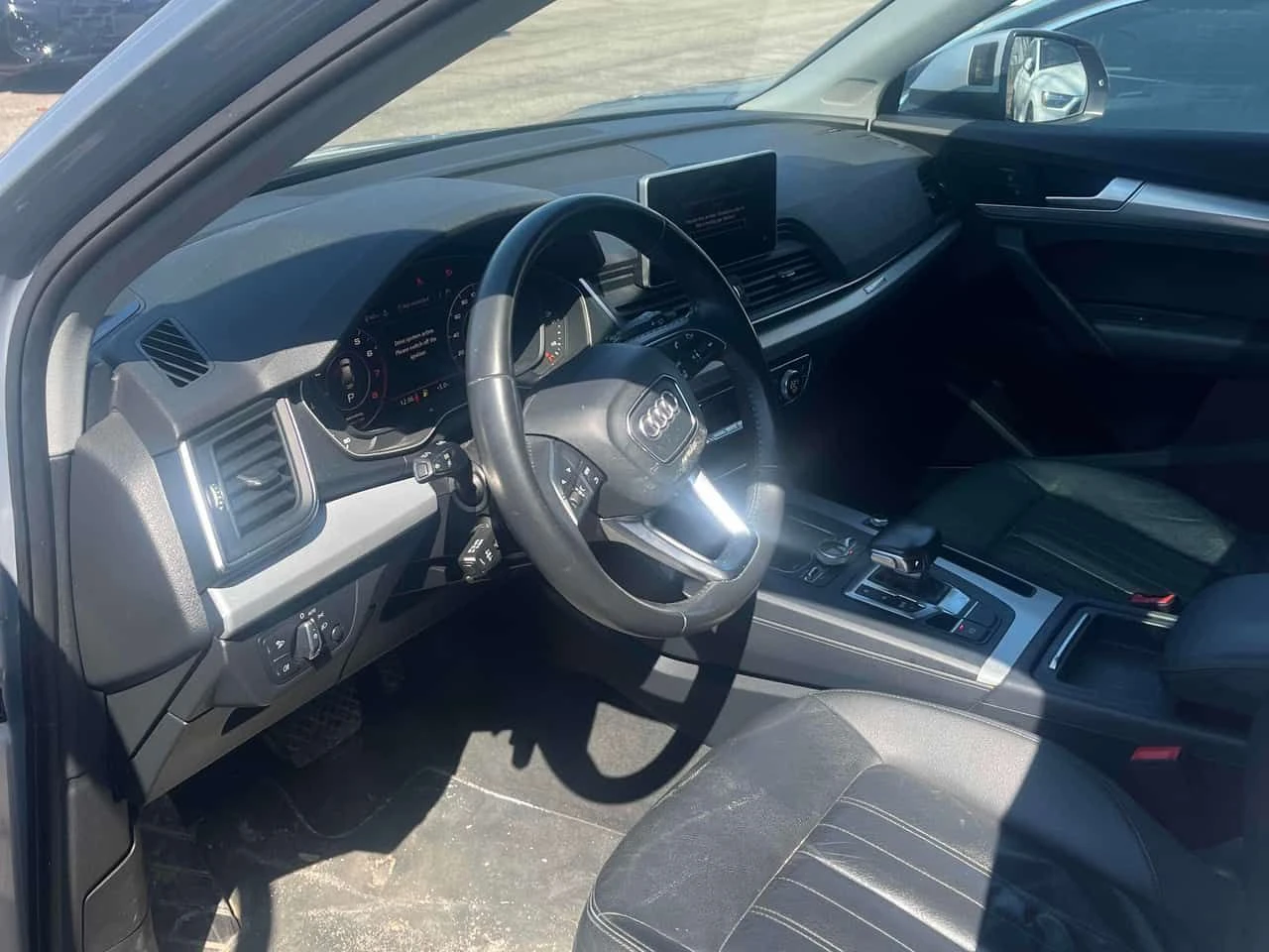 Audi Q5  Technik / 360 / DISTRONIC / ПОДГРЕВИ, снимка 5 - Автомобили и джипове - 54252487