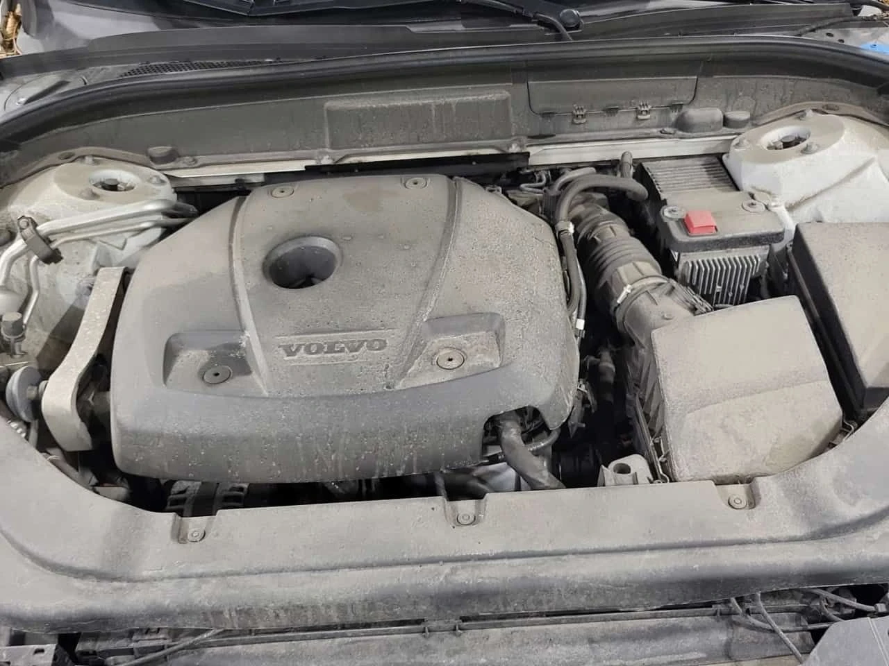 Volvo XC60 MOMENTUM  CARFAX, снимка 16 - Автомобили и джипове - 54589603
