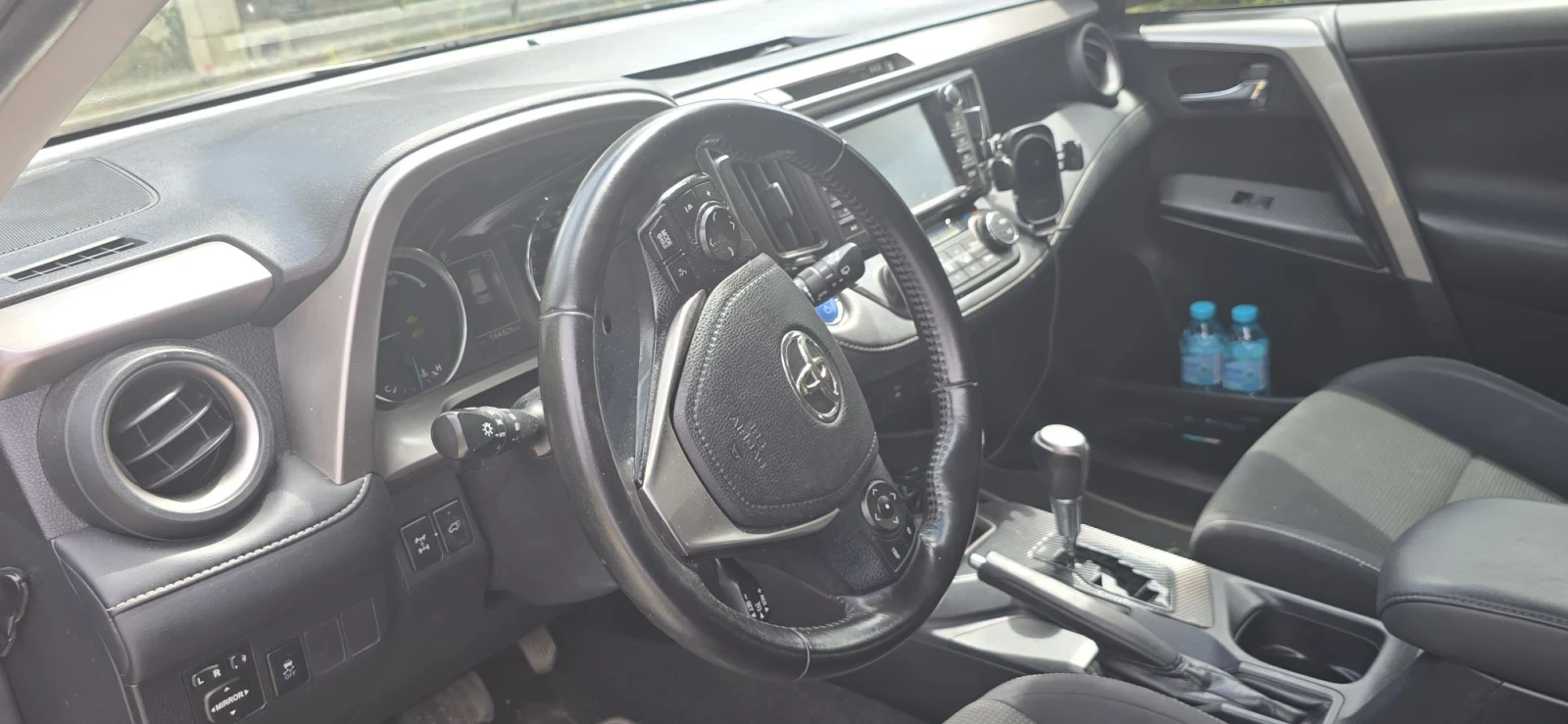 Toyota Rav4, снимка 9 - Автомобили и джипове - 55725351