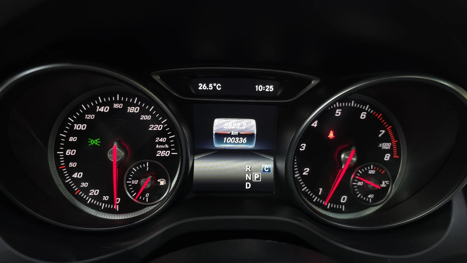 Mercedes-Benz GLA 220 GLA220 Premium autogeorge.com, снимка 12 - Автомобили и джипове - 56082843