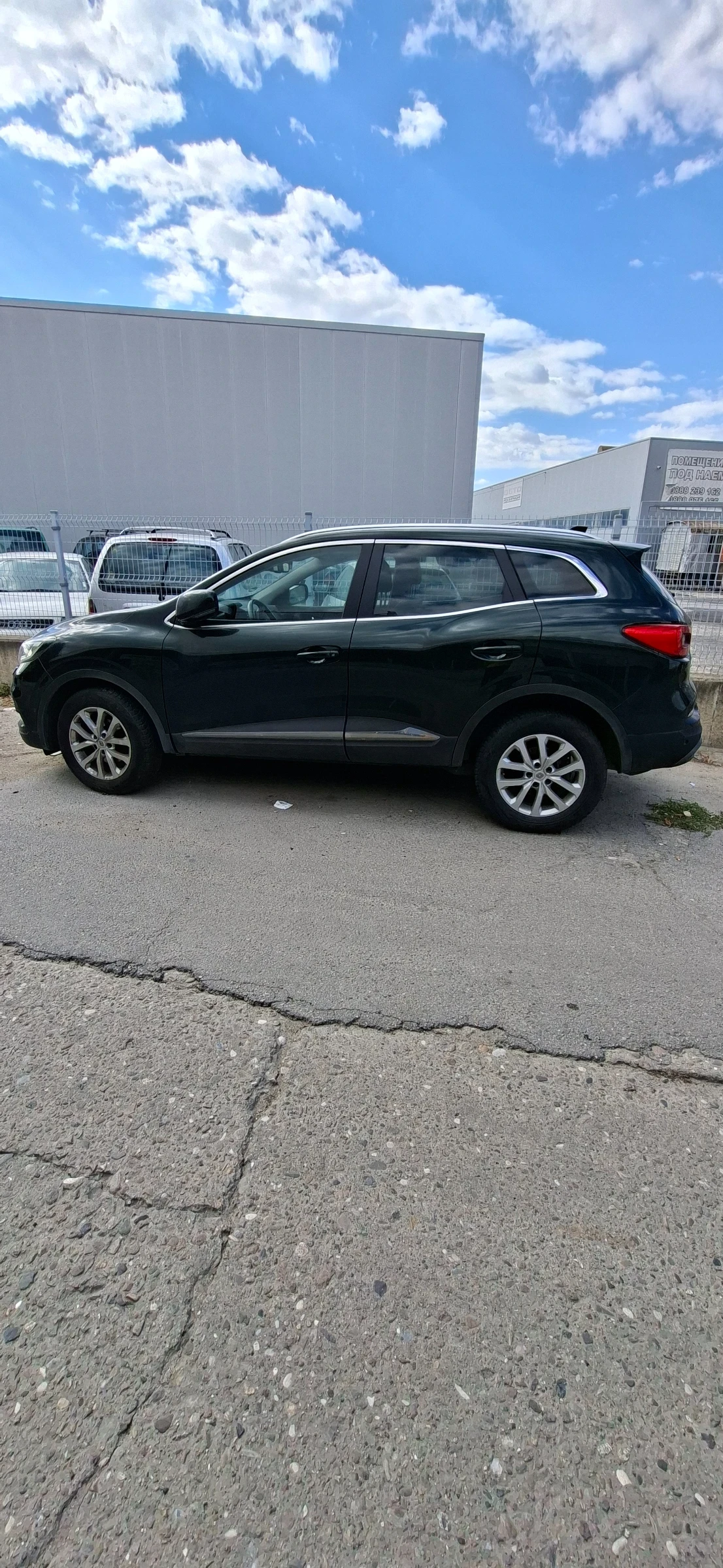 Renault Kadjar, снимка 12 - Автомобили и джипове - 56443225