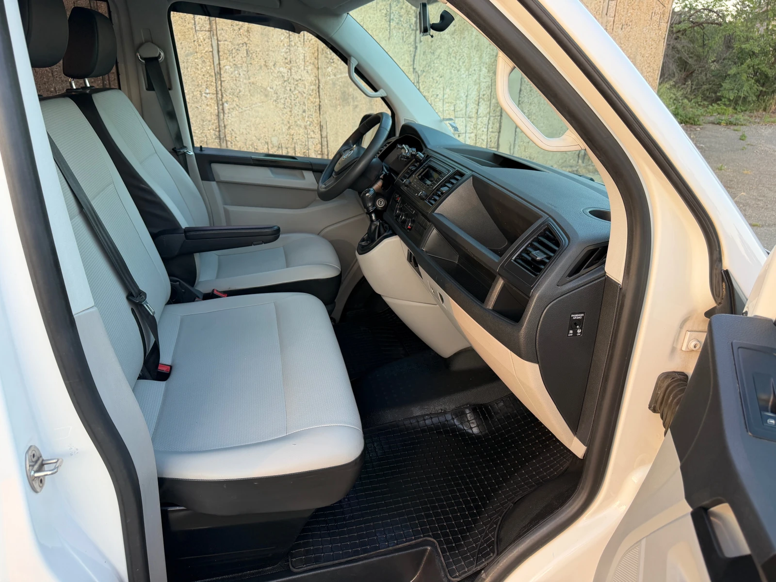 VW Transporter 2000-150 ks, снимка 17 - Бусове и автобуси - 54728934