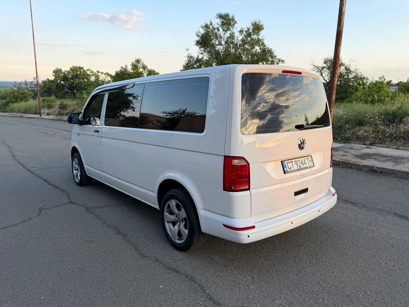 VW Transporter 2000-150 ks, снимка 5 - Бусове и автобуси - 54728934