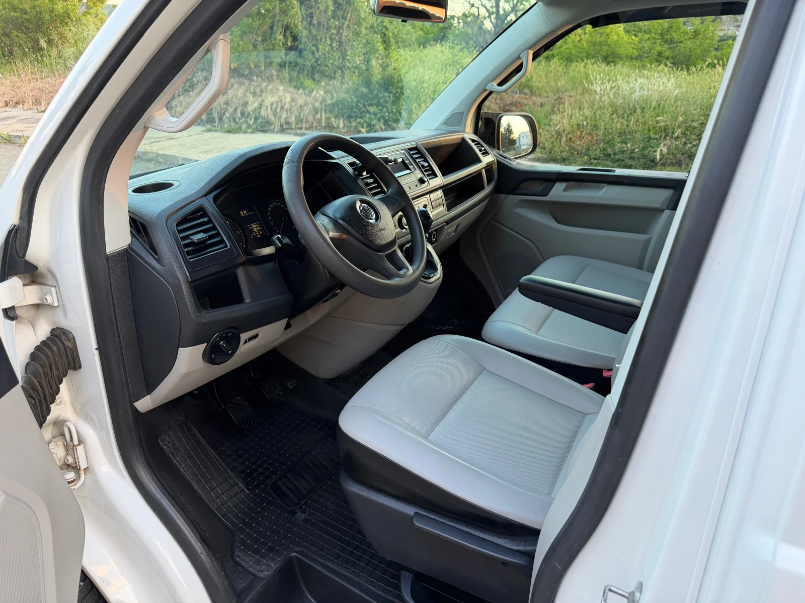 VW Transporter 2000-150 ks, снимка 15 - Бусове и автобуси - 54728934
