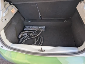Renault Zoe 52kW_CCS_Гаранц_SoH95_Сертиф_Кам_Парктр._Серв.книж, снимка 8