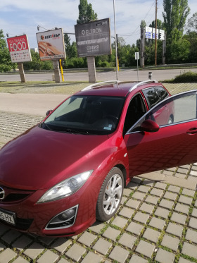Mazda 6 Автомобила е закупуван от Мазда България. , снимка 1 - Автомобили и джипове - 46030120