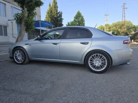 Обява за продажба на Alfa Romeo 159 2.4 JTDM Q-TRONIC ~12 500 лв. - изображение 2