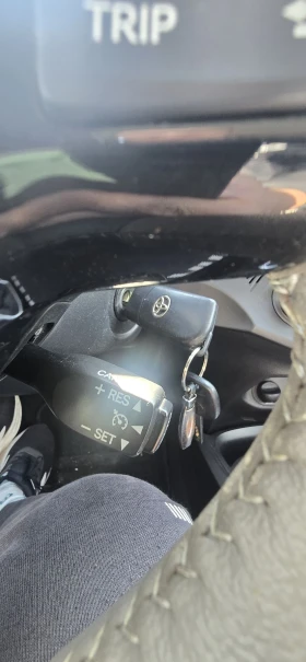 Toyota Yaris 1.5 HYBRID - 8200 € / 16037.81 лв. - 64393609 12